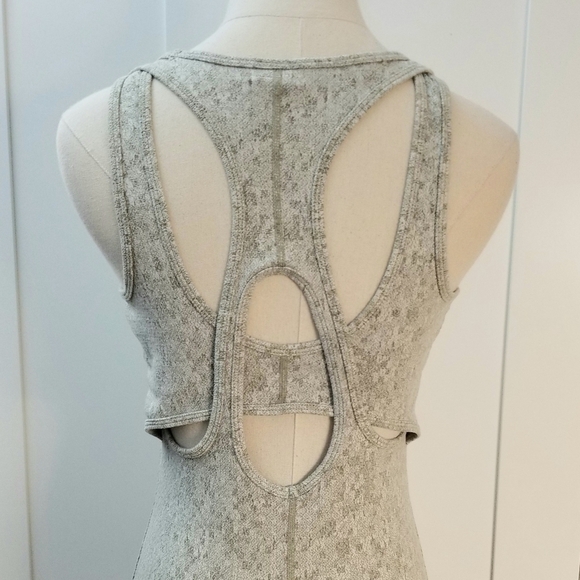 Gymshark Grayish green/Olive Green Women's Active Athletic Sporty Tank Top, S - Picture 4 of 9